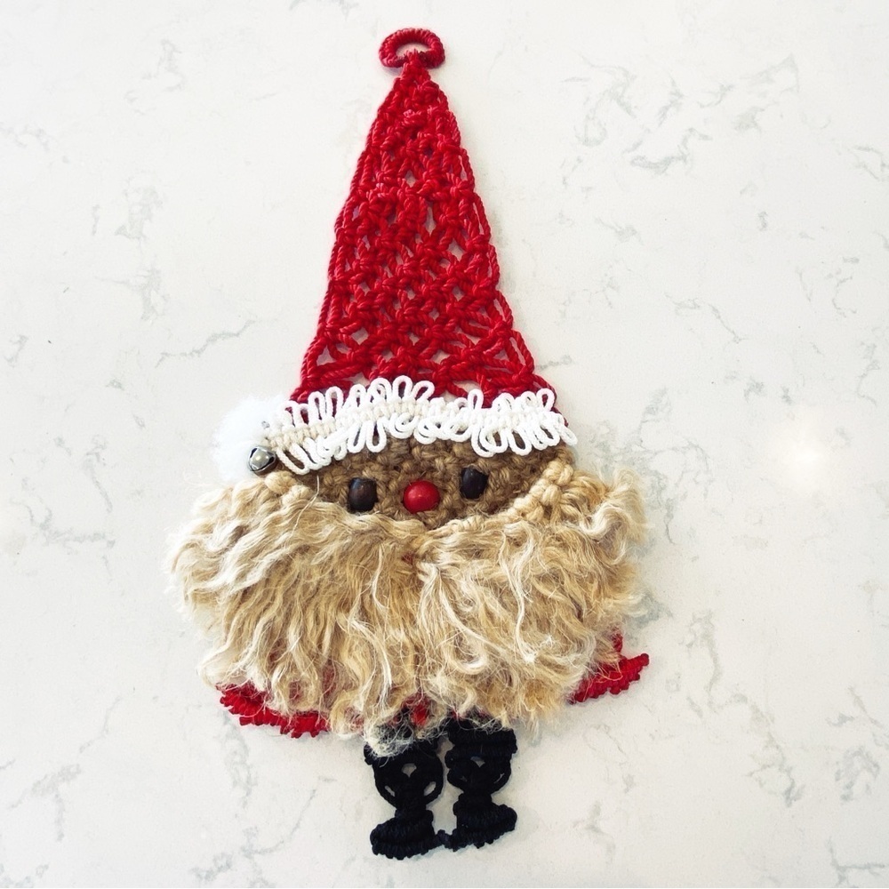 Vtg 1970s Boho 20" Macrame Santa Claus Christmas Wall Hanging Decor Folk Art